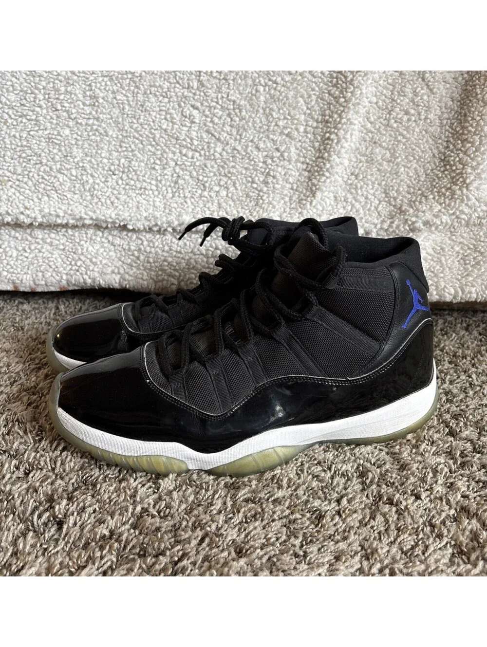NIKE AIR JORDAN RETRO 11 